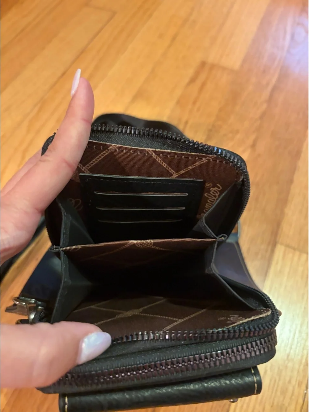Wrangler Black Leather Crossbody Wallet Bag with Adjustable Strap